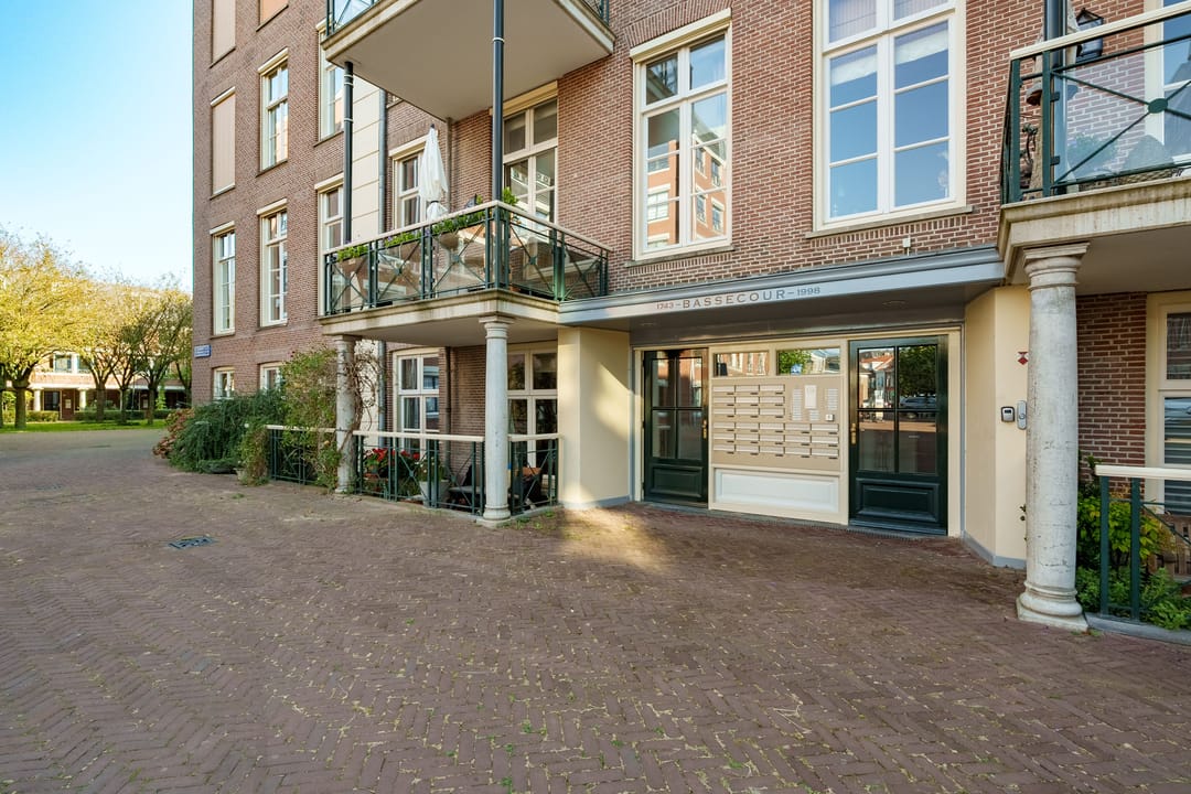 Photo 2 of Bassecour 60