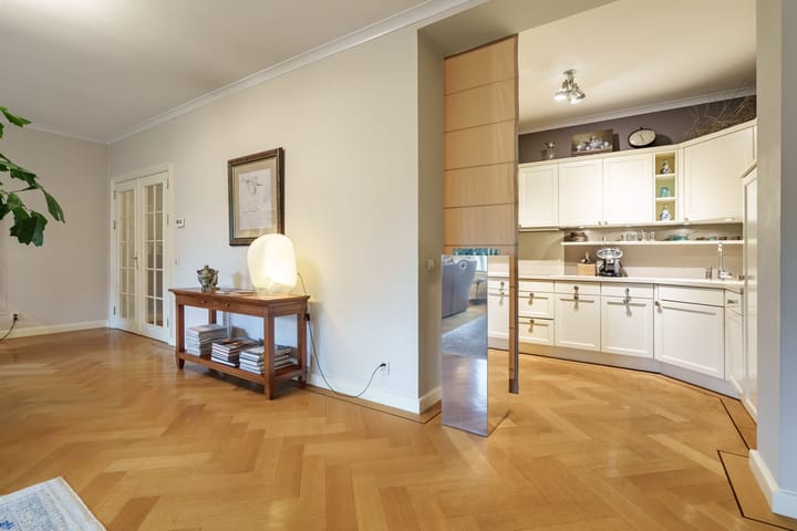 Foto 12 van Bassecour 60