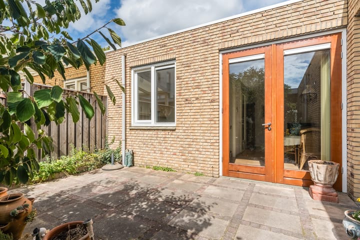 Foto 24 van Wethouder van den Eijndenstraat 36