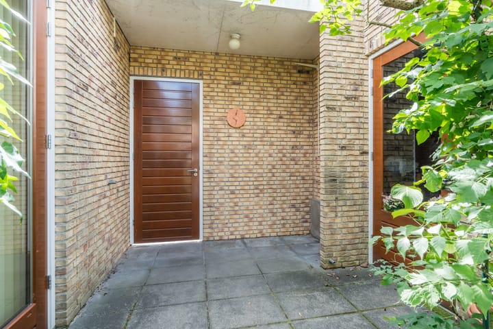 Foto 25 van Wethouder van den Eijndenstraat 36