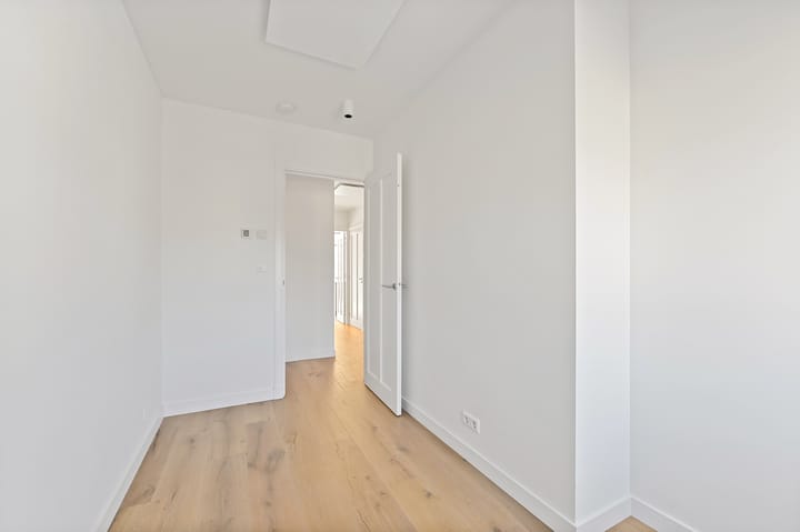 Foto 11 van Korbootstraat 33-B