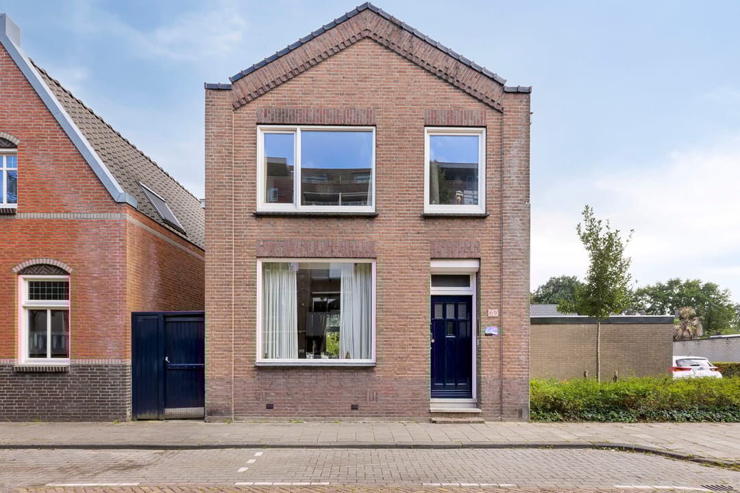 Photo 1 of Vrouwemadestraat 69