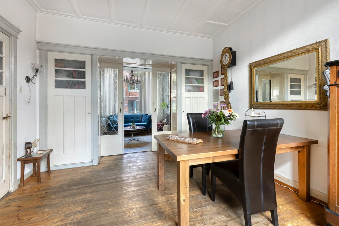 Photo 8 of Vrouwemadestraat 69