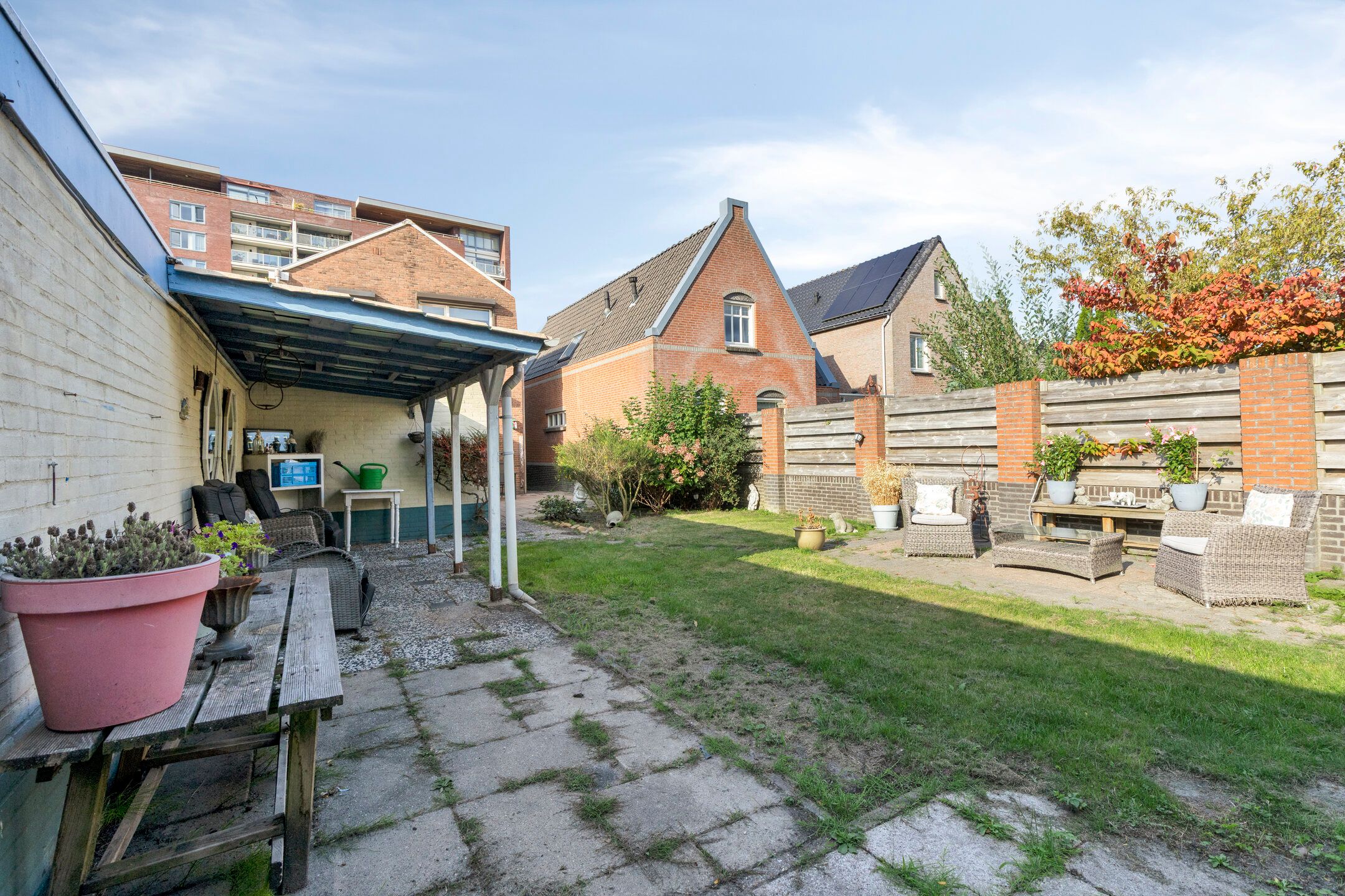 Photo 33 of Vrouwemadestraat 69