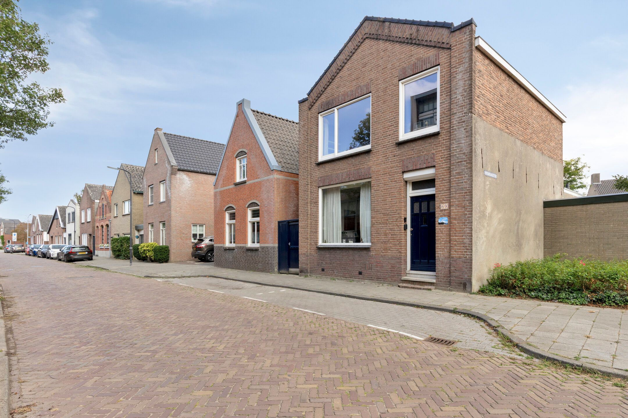 Photo 36 of Vrouwemadestraat 69