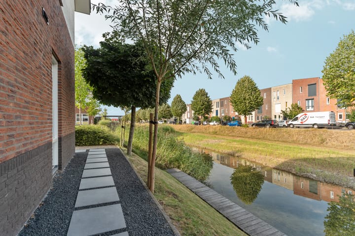 Foto 37 van Barbarastraat 48