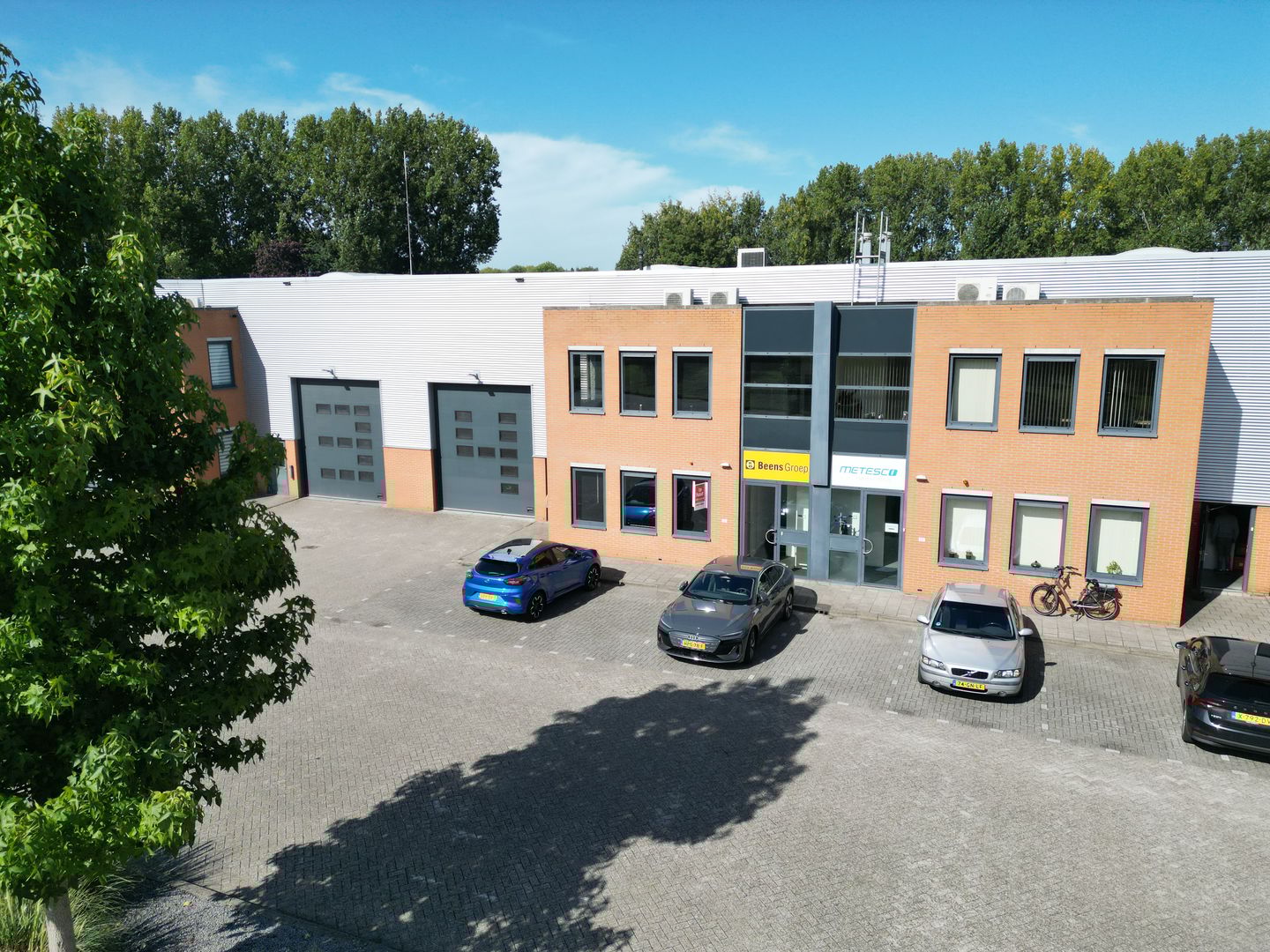 View photo 1 of Oosterparkweg 35-f