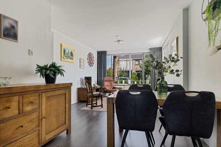 Foto 9 van Linnaeusweg 56