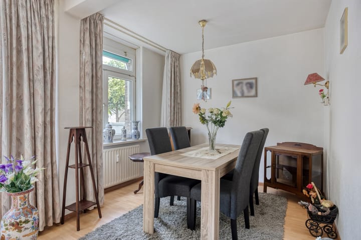 Foto 8 van Adelbert van Scharnlaan E 33