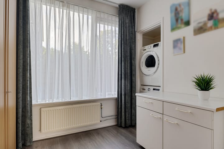 Foto 15 van Linnaeusweg 56