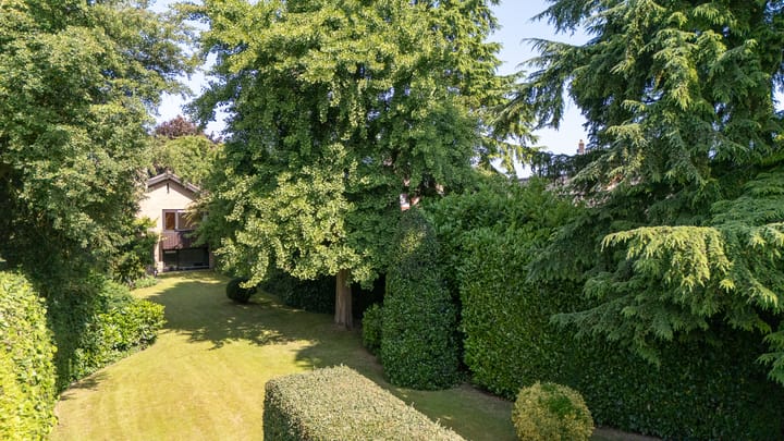 Foto 3 van Worth Rhedenseweg 17