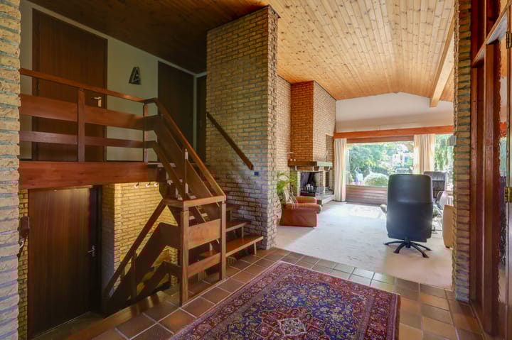 Foto 12 van Worth Rhedenseweg 17