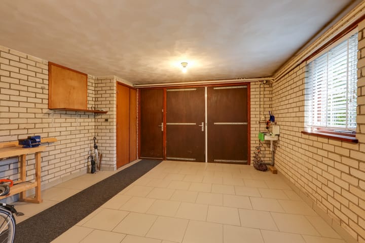 Foto 17 van Worth Rhedenseweg 17