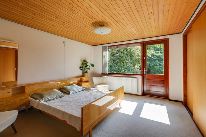 Foto 20 van Worth Rhedenseweg 17