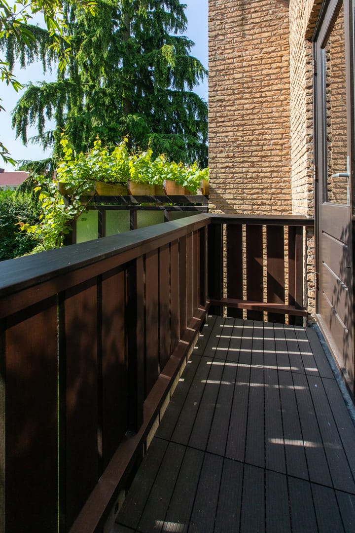 Foto 22 van Worth Rhedenseweg 17