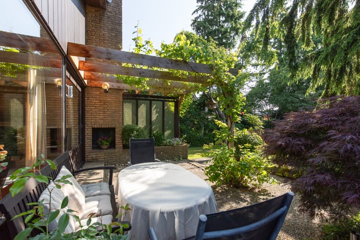 Foto 31 van Worth Rhedenseweg 17