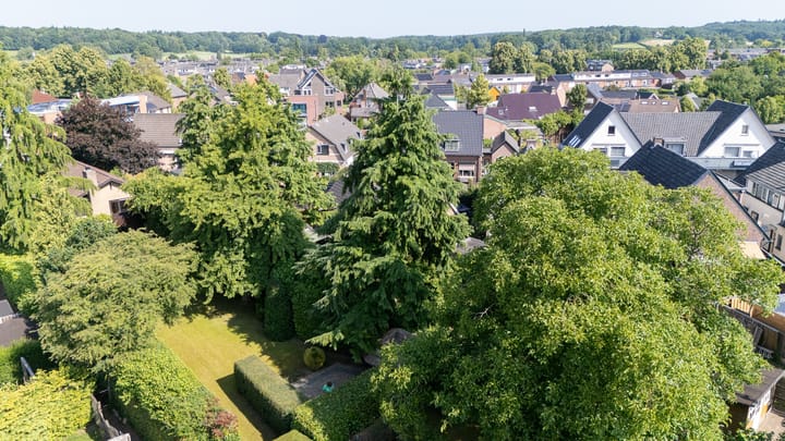 Foto 45 van Worth Rhedenseweg 17