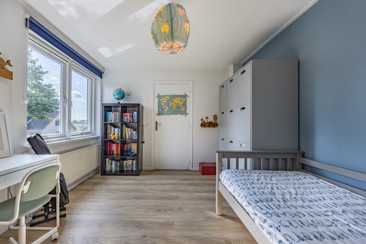 Photo 18 of Violier 17