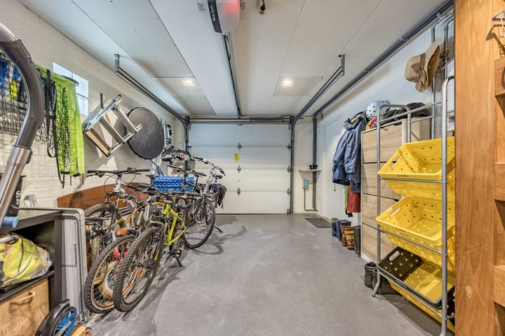 Photo 32 of Violier 17