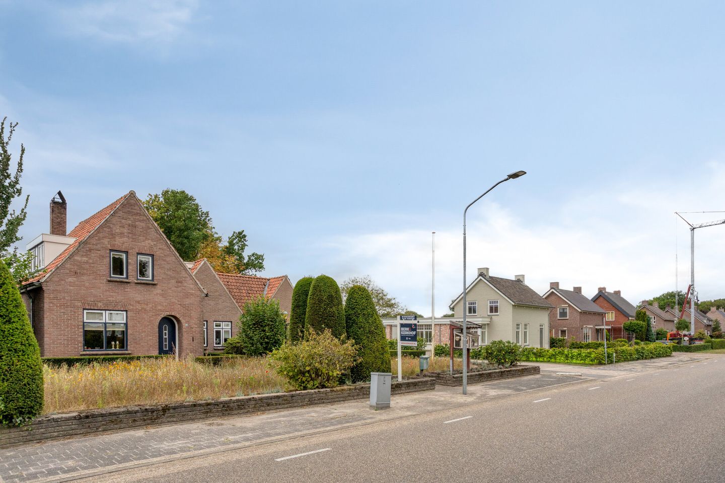 Bekijk foto 4 van Monseigneur Berkvensstraat 75