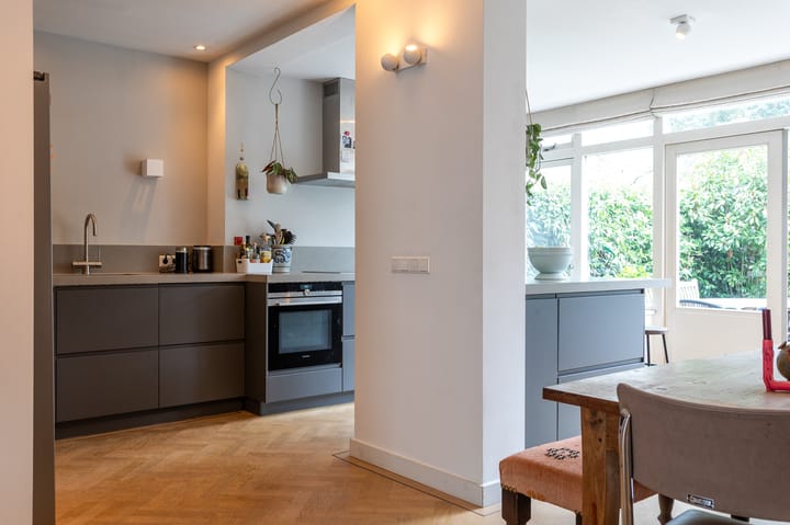 Foto 8 van Van Bleiswijkstraat 218