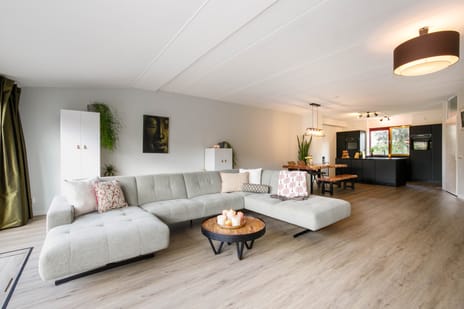 Vrouwenmantel 73 secondary image