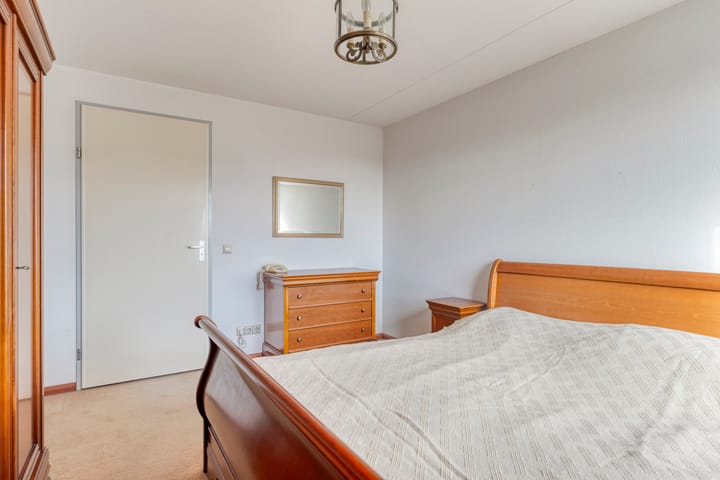 Photo 16 of Rosenburglaan 323