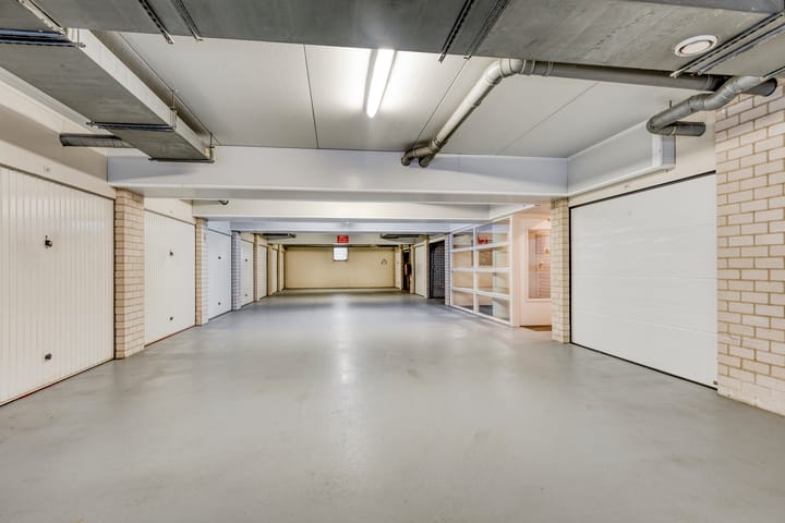 Photo 27 of Rosenburglaan 323