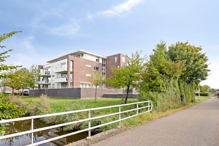 Photo 33 of Rosenburglaan 323