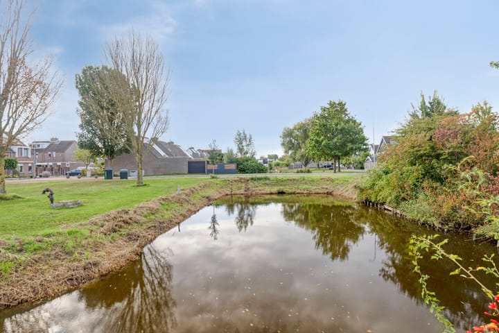 Photo 34 of Rosenburglaan 323