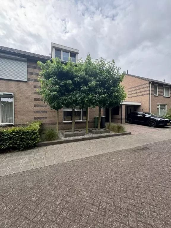 Foto 2 van Stikker 11