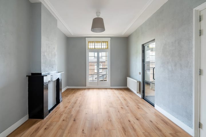 Photo 5 of Zoutmanstraat 47-D