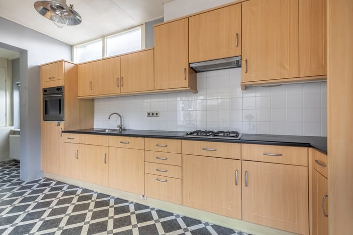 Photo 19 of Multatulilaan 64