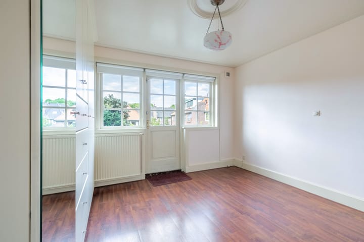 Photo 32 of Multatulilaan 64