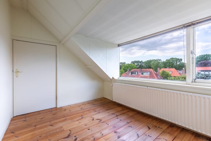 Photo 44 of Multatulilaan 64