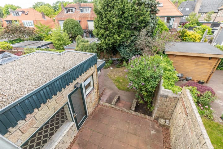 Photo 52 of Multatulilaan 64