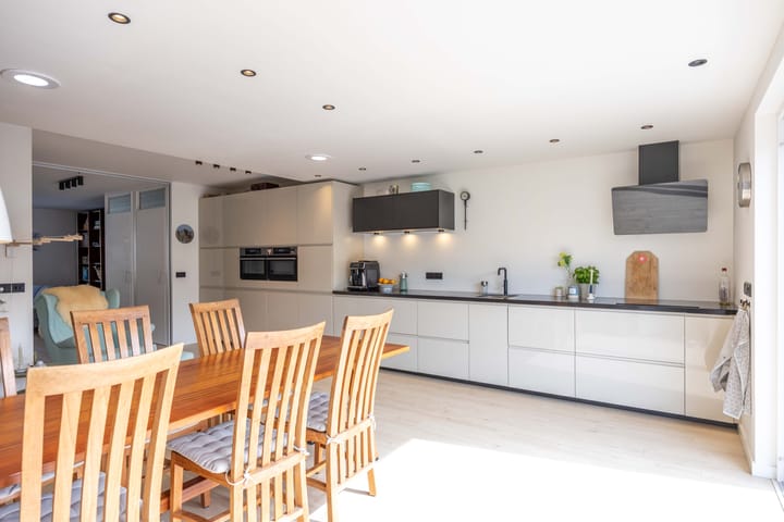 Foto 32 van Folkert Poststraat 6