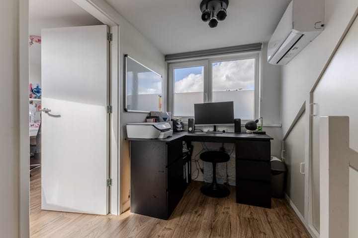 Photo 33 of Eikelaan 72