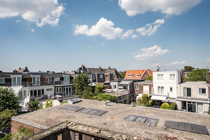 Photo 32 of Sparrenstraat 30-A