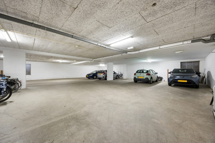 Foto 33 van Pater Leijdekkersstraat 86