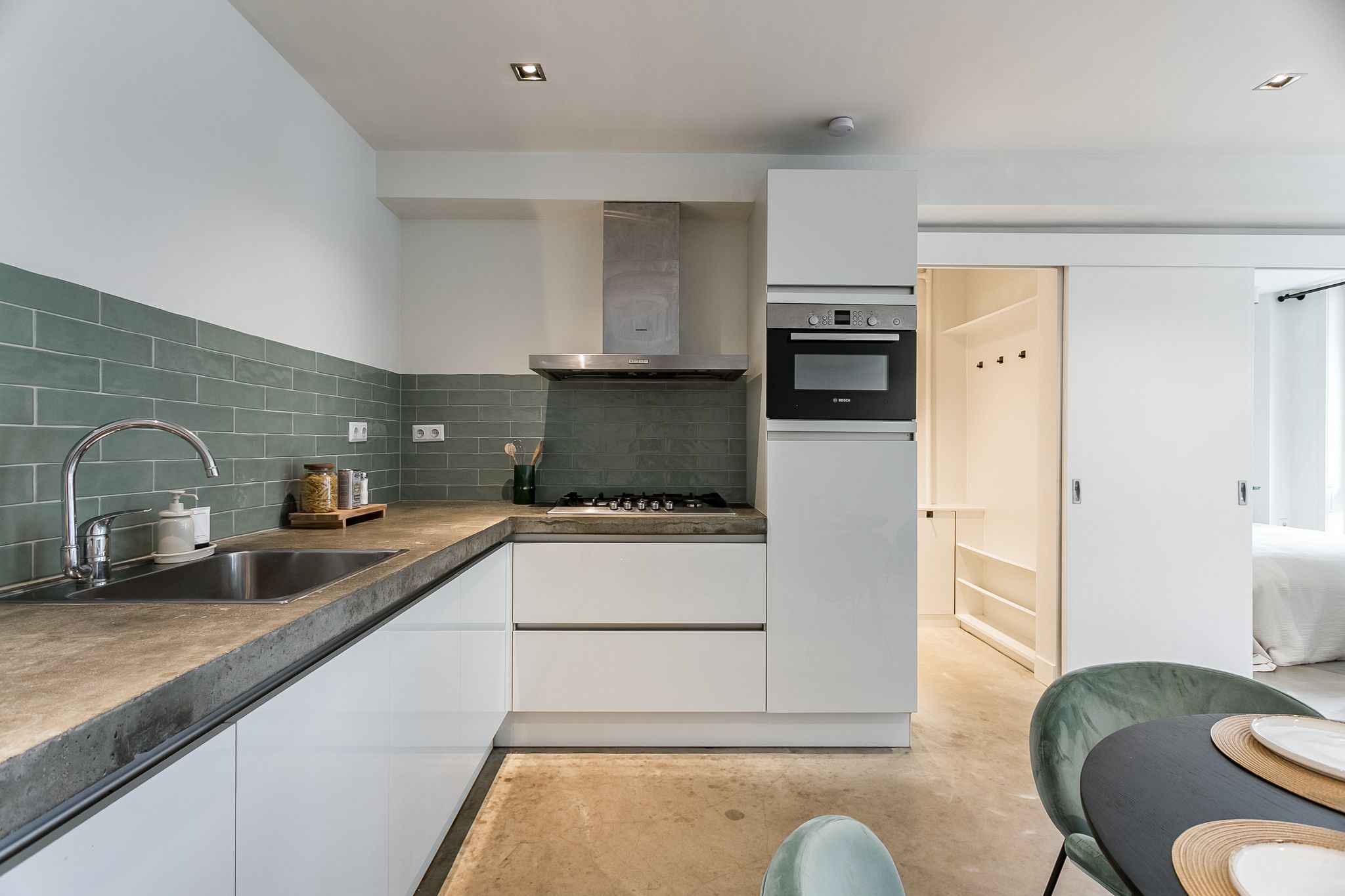 Foto 12 van Van Ostadestraat 13-1A