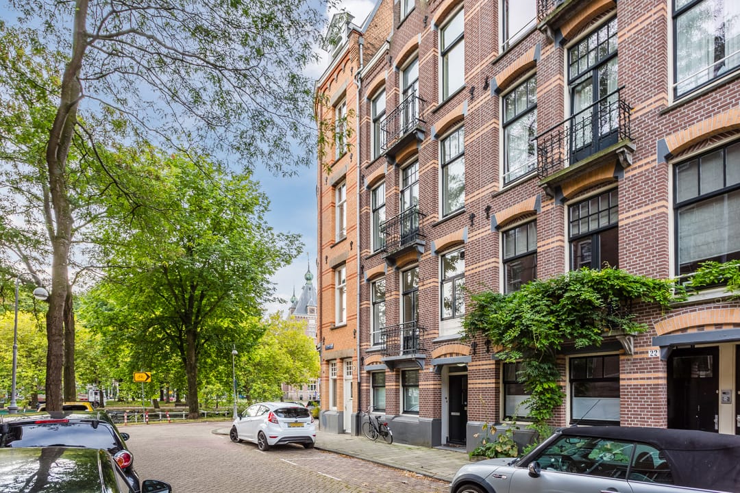 Photo 2 of Kazernestraat 24-1