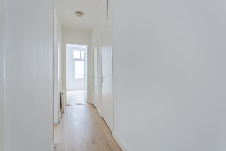 Photo 4 of Kazernestraat 24-1