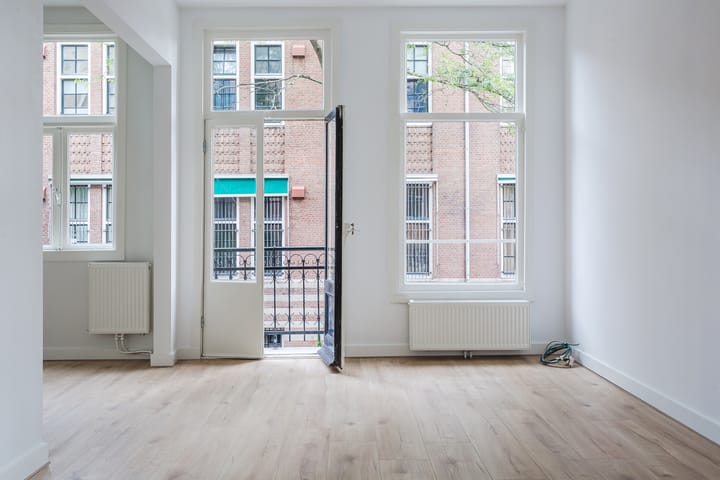 Photo 6 of Kazernestraat 24-1