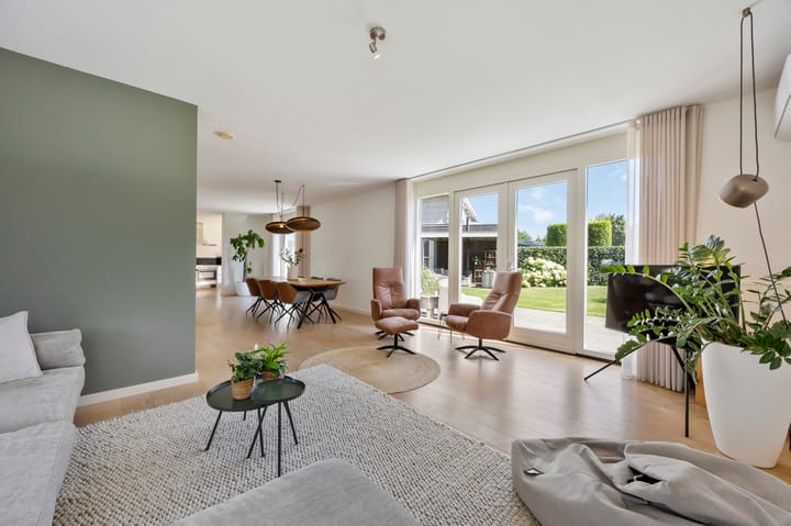 Photo 12 of Haagbeukstraat 5