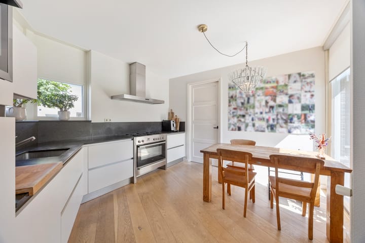 Photo 23 of Haagbeukstraat 5