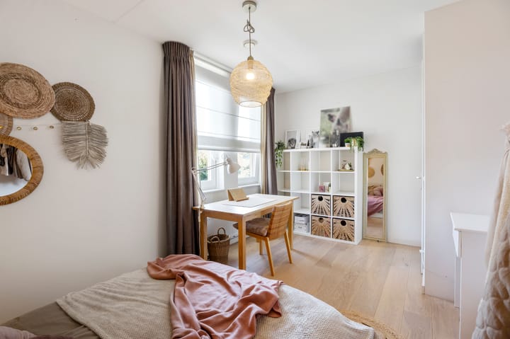 Photo 35 of Haagbeukstraat 5