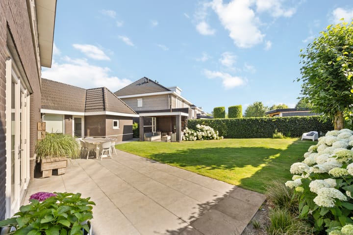 Photo 50 of Haagbeukstraat 5