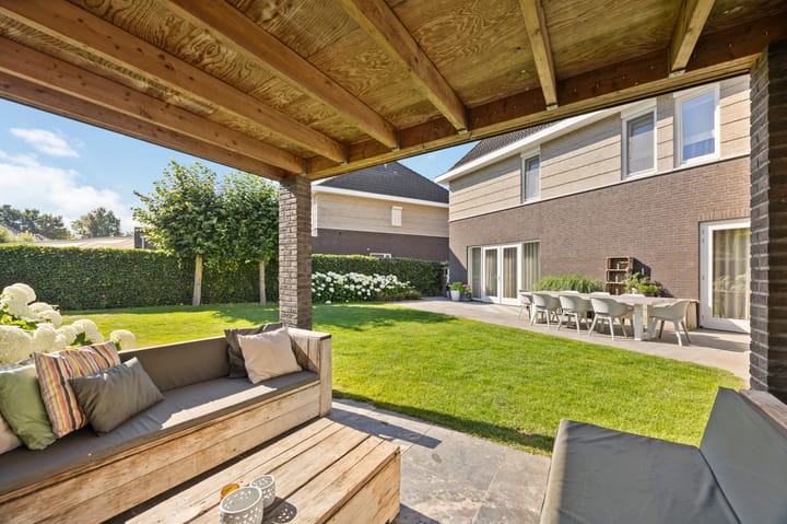 Photo 53 of Haagbeukstraat 5