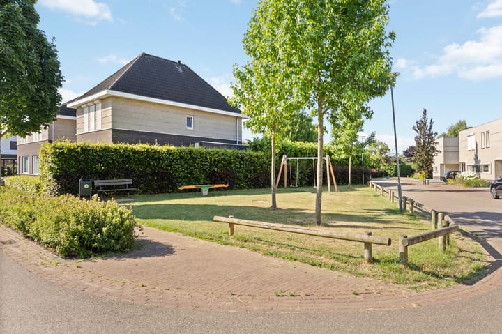 Photo 58 of Haagbeukstraat 5